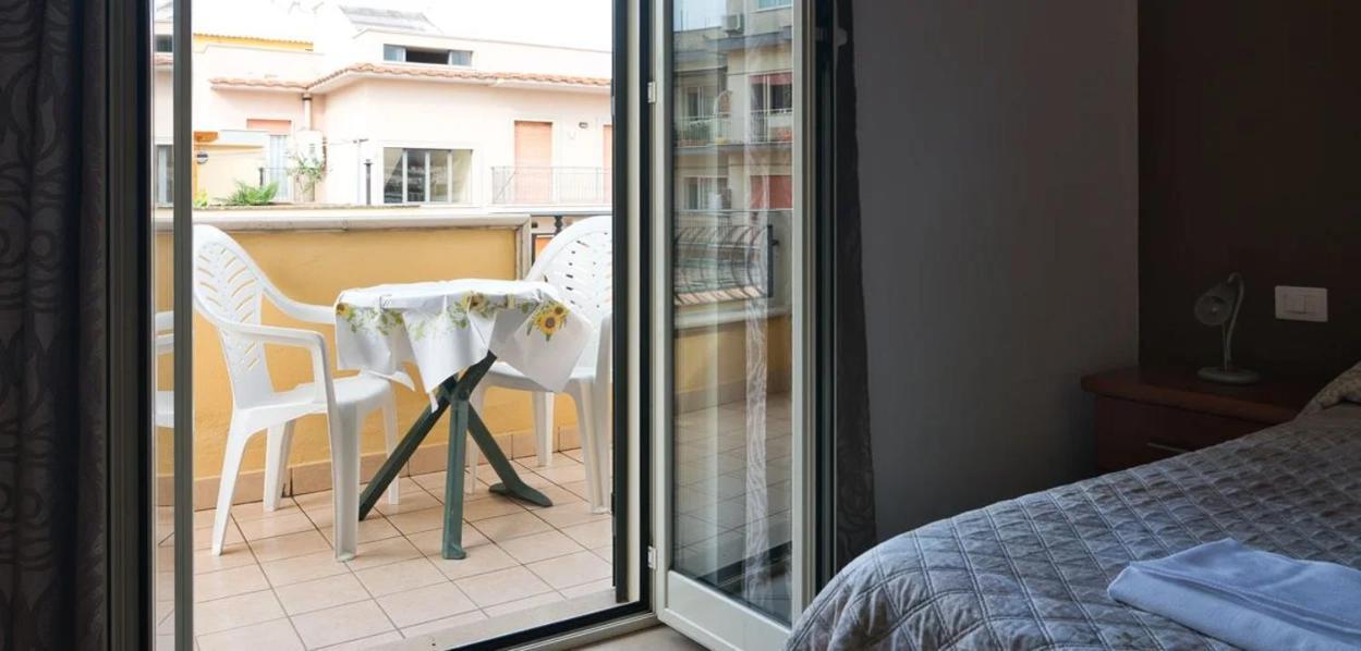 Hotel La Casa Degli Artisti 1 Nettuno Exteriér fotografie